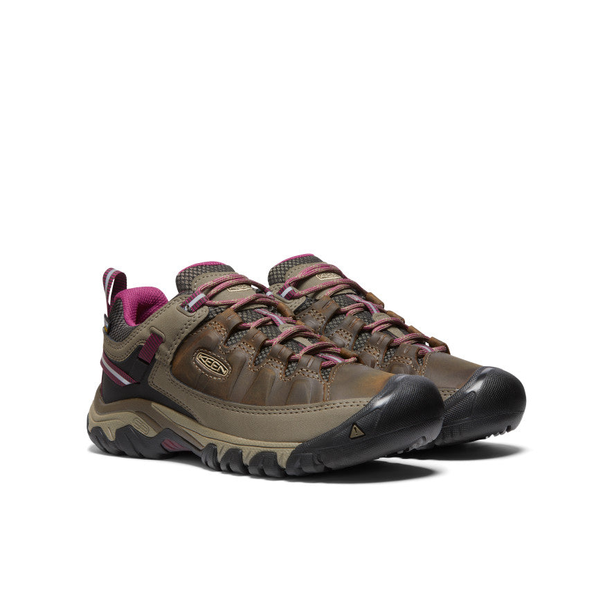 Women's Targhee III Waterproof Hiking Shoe Weiss/Boysenberry - Image alt 2
