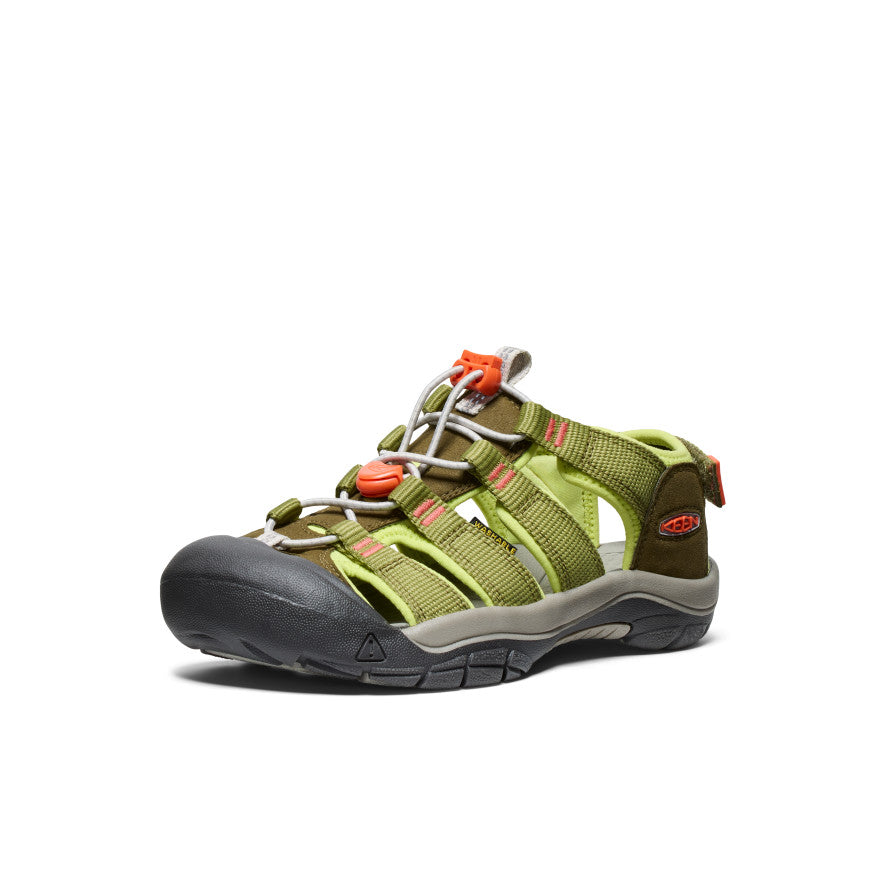 Kids' Newport Boundless Sandal Dark Olive/Scarlet Ibis - Image alt 3